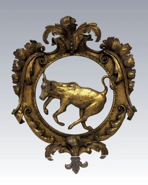 Figurális réz dísztárgy