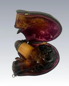 Antik tajtékpipa eredeti dobozában