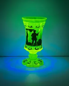 Biedermeier talpaspohár vadászjelenettel