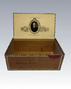 Korabeli szivardoboz