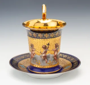 Bécsi Altwien porceláncsésze alátéttel