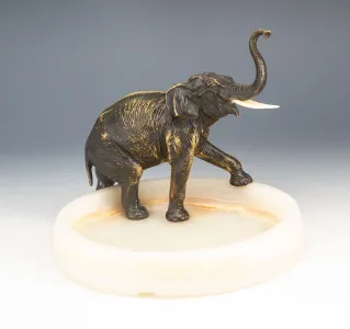 Bronz Figurális Névjegytartó Elefánt Ábrázolással